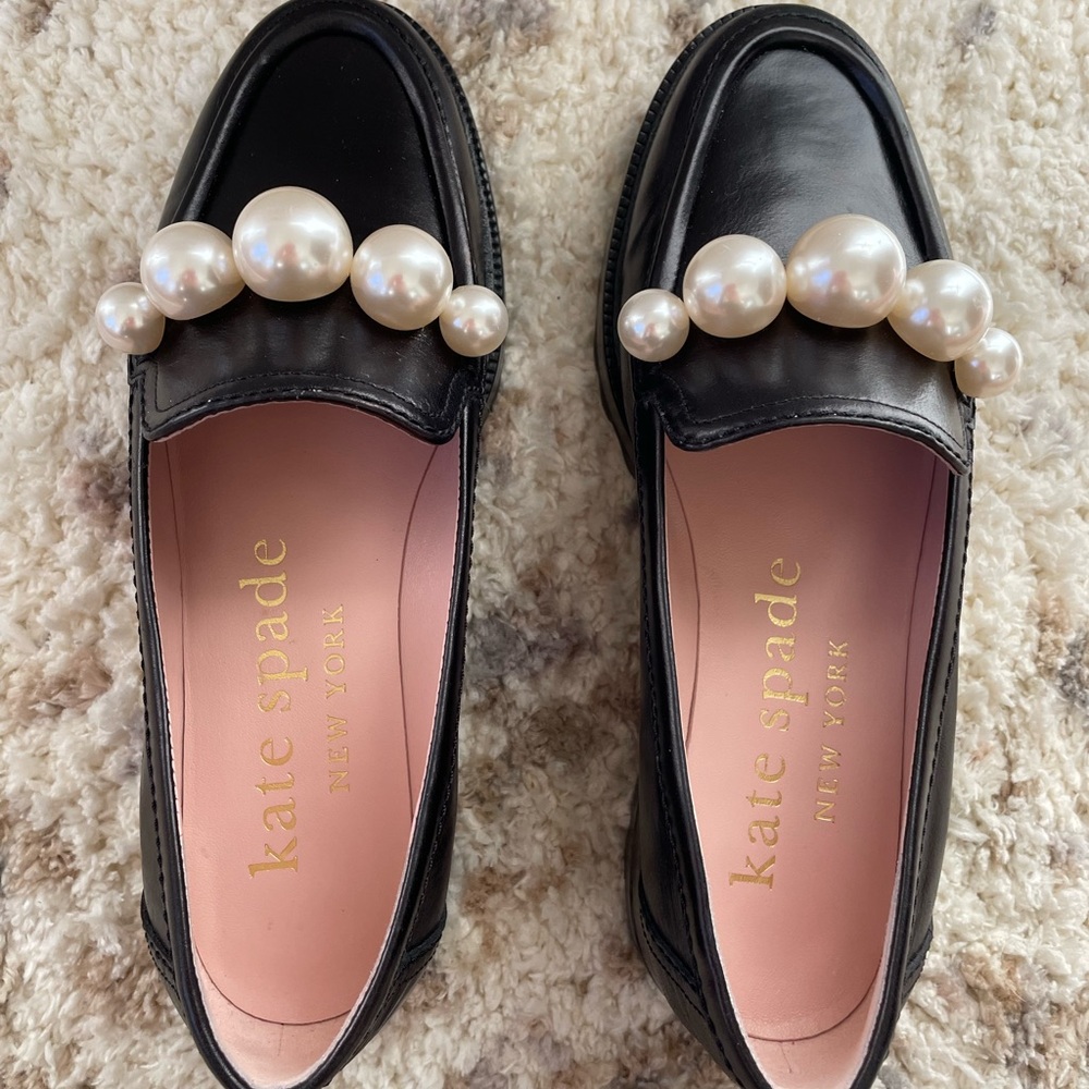 Kate Spade New York 
Posh Pearl Leather Loafer